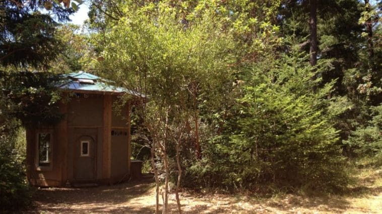 Octagon Earthen Eco Tiny Home