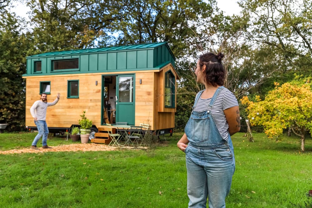 10 Creative Ideas for Modern Shipping Container Homes 2 Minimalist Modern Shipping Container Homes