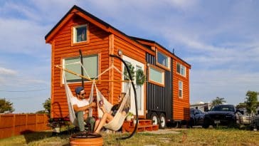 tiny house with sauna