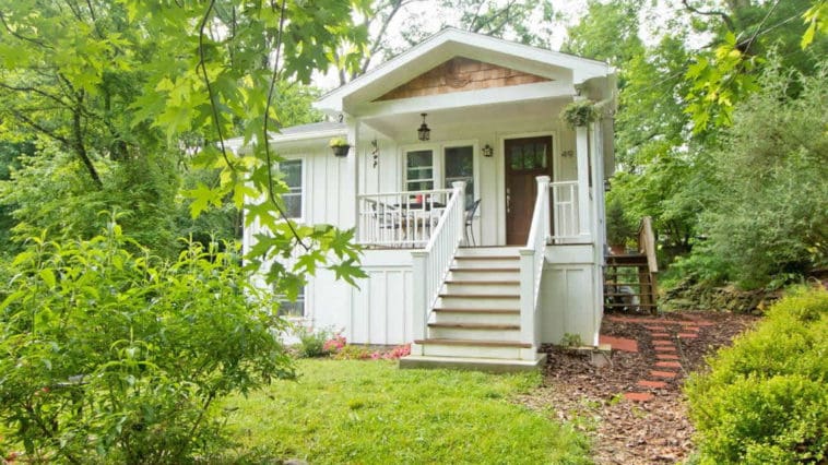 crescent moon cottage near asheville 001