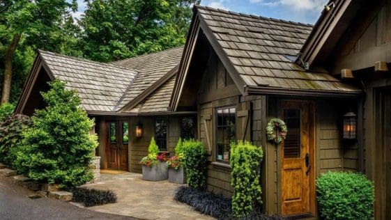 Portland Home Artfully Combines A Craftsman Design with a Contemporary Aesthetic