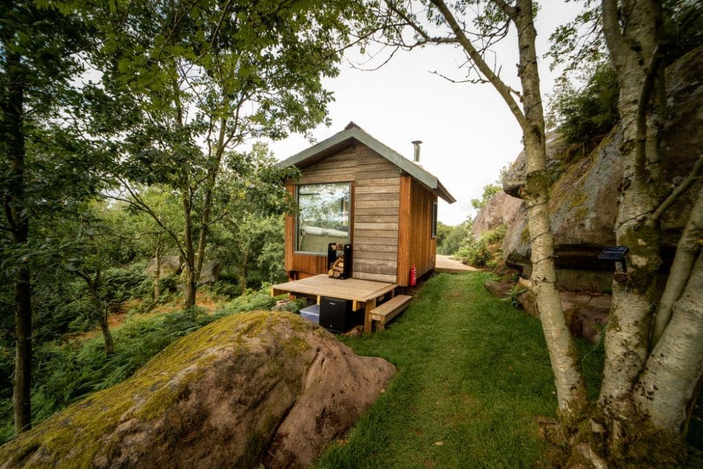 This Beautiful Cabin with an Incredible Mountain View is Perfect For Couples Looking for a Romantic Retreat - Boulder Field Cabin 2 This Romantic Retreat For Two Has Been Beautifully Hand Crafted With Rural Aesthetic And Comfy Furnishings