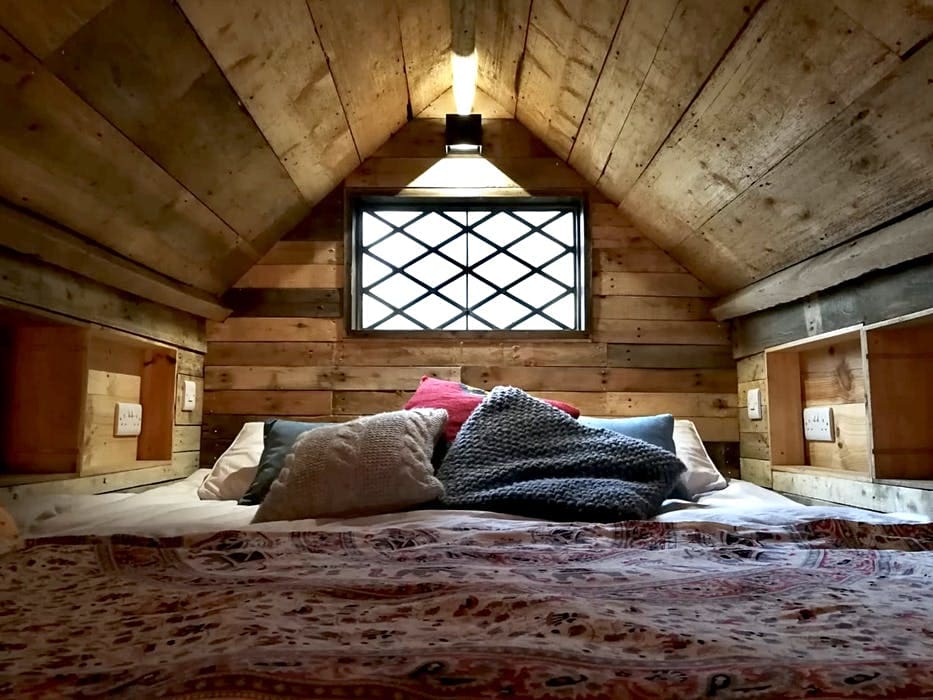 Enjoy A Relaxing Break In This Fabulous Elham Treehouse In The Historic Kent Village 6 113900