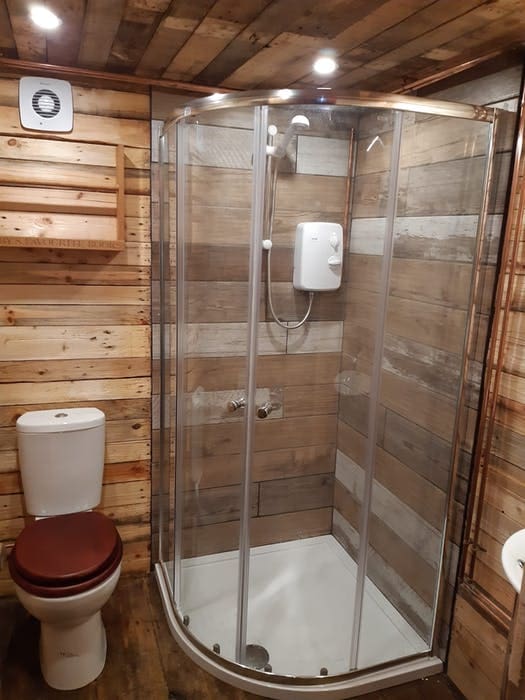 Enjoy A Relaxing Break In This Fabulous Elham Treehouse In The Historic Kent Village 14 113902