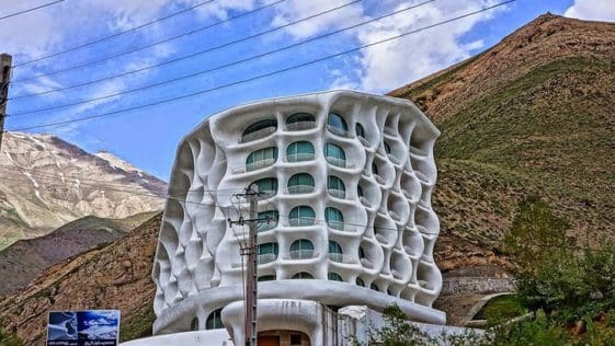 2. barin hotel photo by sina meraji .jpg.730x486 q85 box 00960640 crop detail