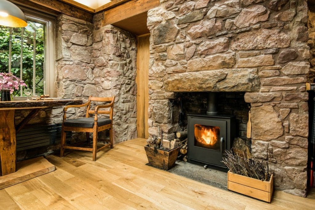 This Self-Contained Stone Cottage Is Architecturally and Historically Fascinating 12 30802