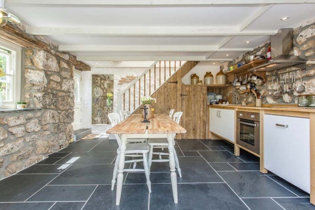 A Light, Spacious And Beautiful Cottage That Blends Old With New, With A Stunning Views And A Sheltered Garden 6 34783