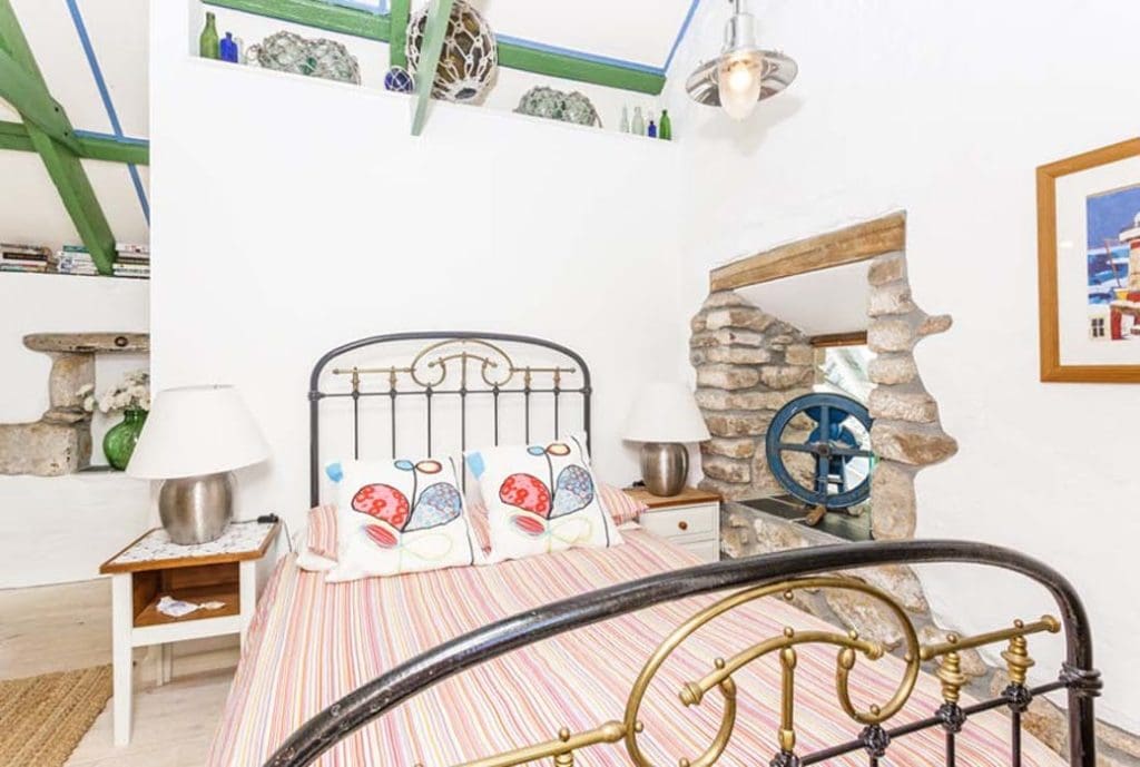 A Light, Spacious And Beautiful Cottage That Blends Old With New, With A Stunning Views And A Sheltered Garden 13 34799