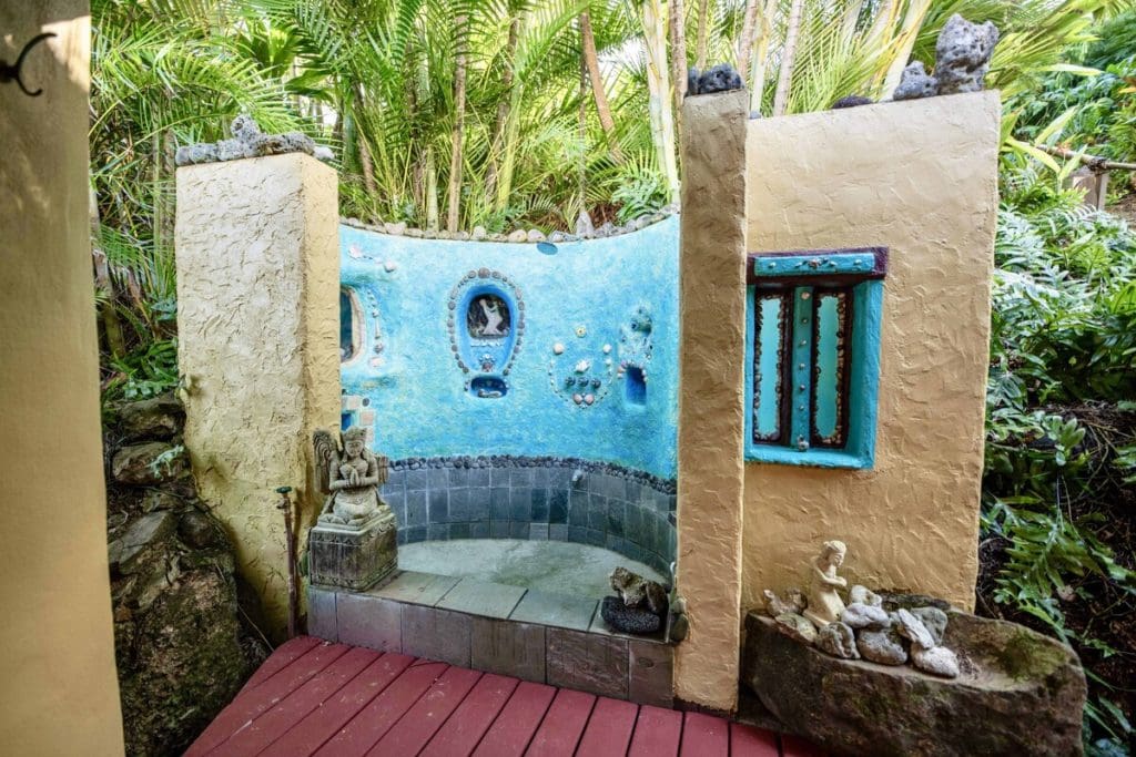 This Bamboo Temple In Hawaii Has Gorgeous Ocean Views 10 aea16b4d a17e 4a0e 9e83 449d88dfa497