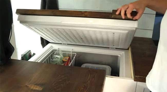 Techy Couple Convert School Bus Into Modern Tiny House And Escape The 9-5 9 10 bus tiny house