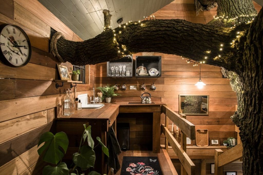A Magical Treehouse In Essex Where A Fabulous Oak Tree Is Literally Part Of The Furniture 14 120433
