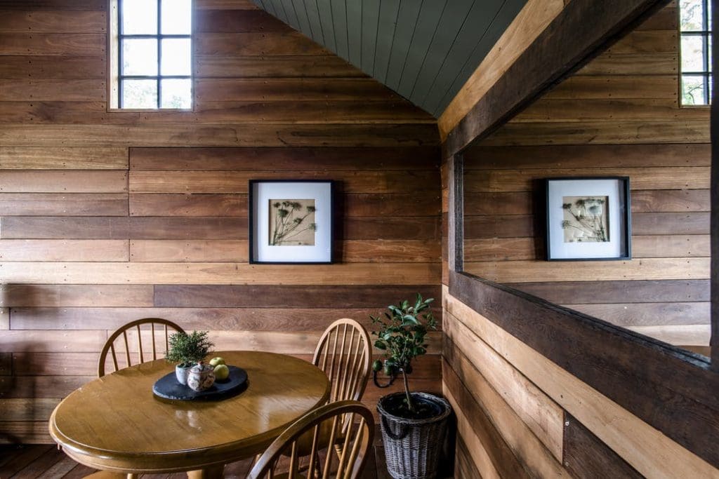 A Magical Treehouse In Essex Where A Fabulous Oak Tree Is Literally Part Of The Furniture 13 120447
