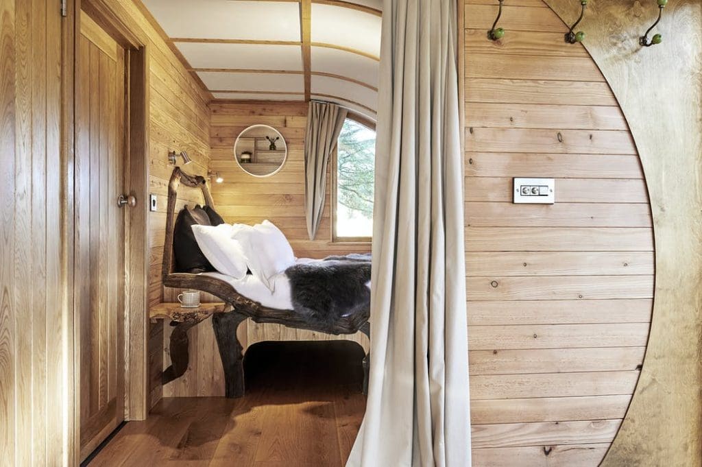 Two Modern, Romantic Treehouses In The Grounds Of A Luxury Devonshire Manor 15 75309