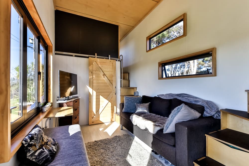 BLACK MODERN TINY HOUSE 4 of 10