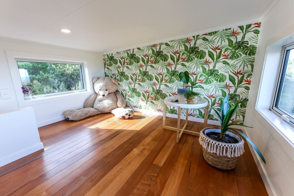 Paula and Liam's Amazing Tiny House With a Parking Spot that You Won't Believe 7 LUXURY MODERN TINY HOUSE 7