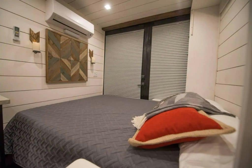 The Farmhouse Is Aptly Named Tiny Luxury Vacation Destination 12 The Farmhouse 15 1024x683 1