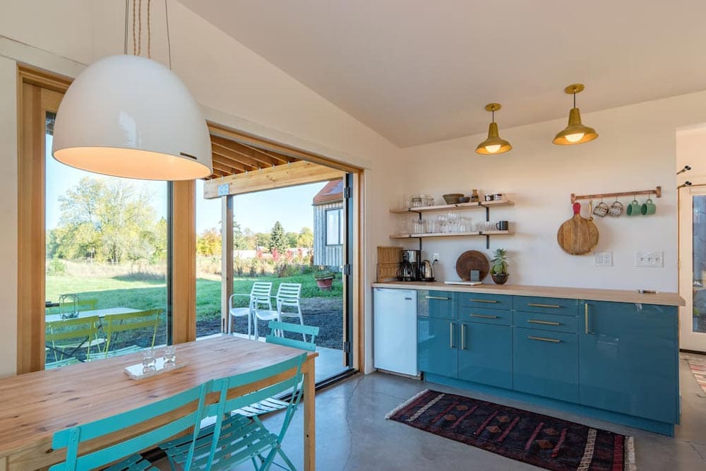 Island Farm Retreat Is A Modern, Bright Space With Gorgeous Views From Every Window 2 island farm 4