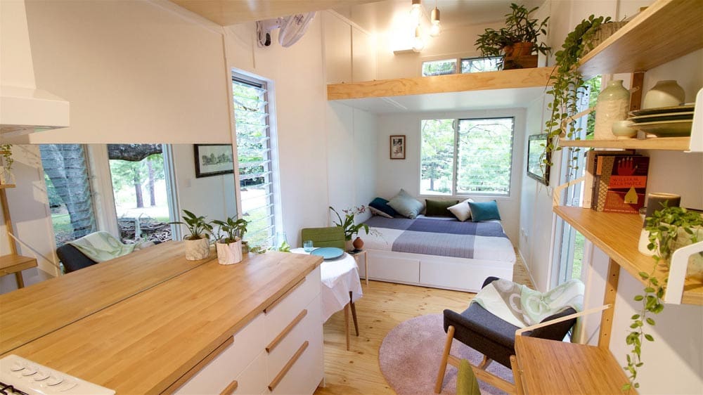This Tiny House Swallowtail Provides Bright Living Space With Modern Aesthetic 13 podc 10