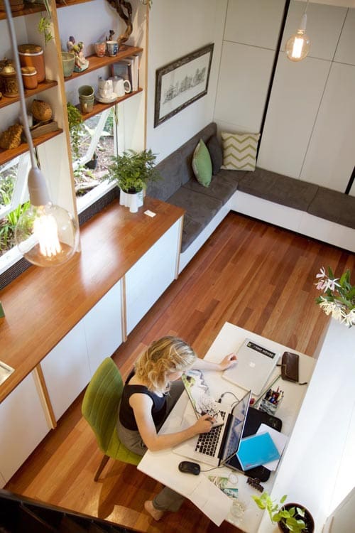 This Modern Aesthetic Tiny House Creates A Spacious Feeling While Incorporating Recycled Hardwoods 13 portal 16