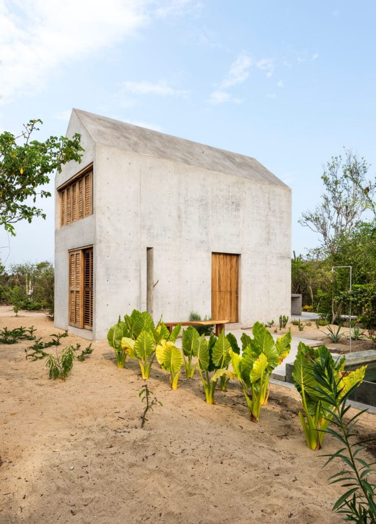 Find tranquility at Casa Tiny: A Beautiful Tiny House in Mexico 21 casa tiny tiny house by aranza de arino 22