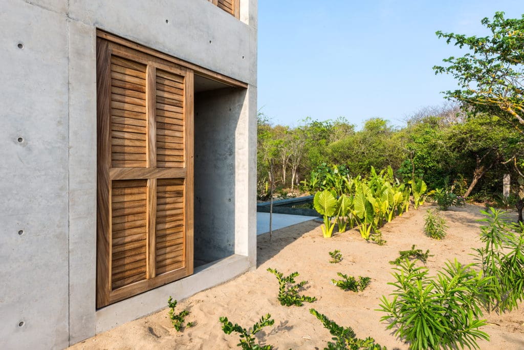 Find tranquility at Casa Tiny: A Beautiful Tiny House in Mexico 9 casa tiny tiny house by aranza de arino 9