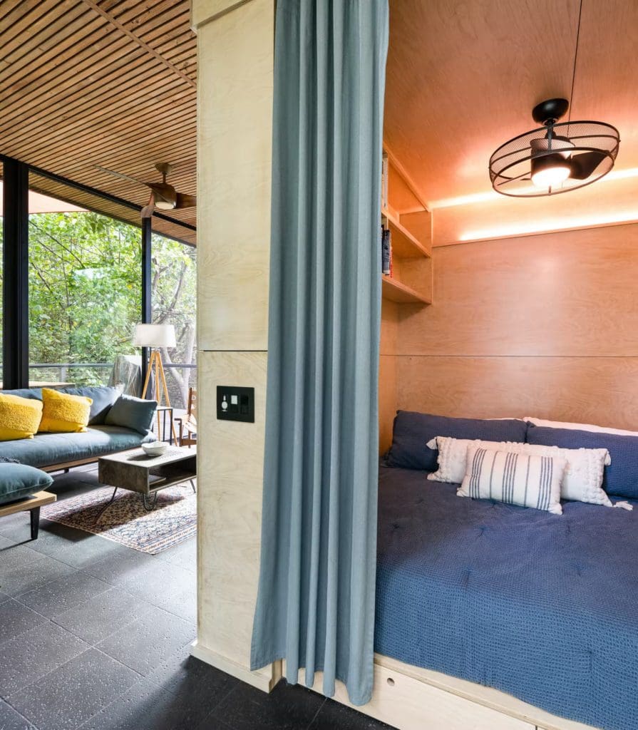 off grid cabin in Hawaii 8