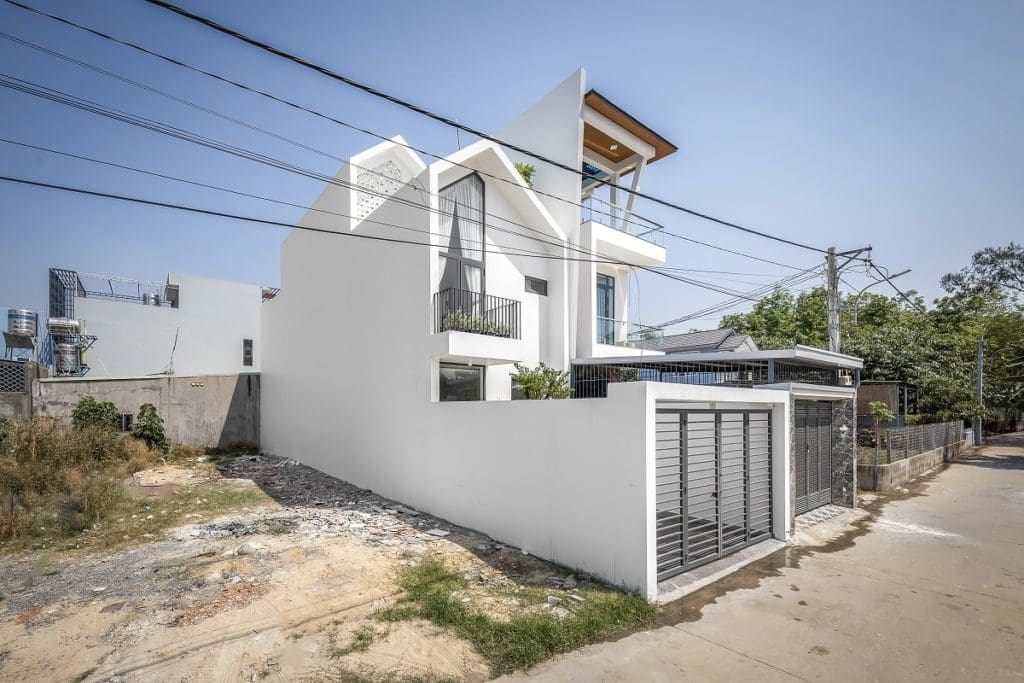 A Beautiful, Spacious, Bright, and Simple Design: The Salem House is a Modern house in Vietnam