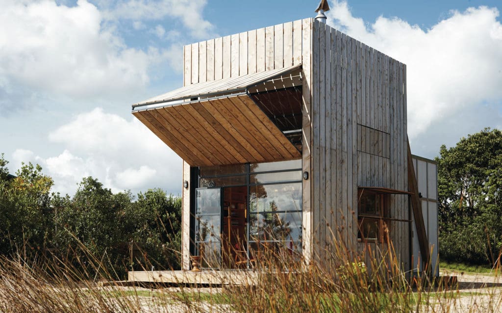 Off-grid Beach Cabin Designed for a Changing Climate: The Hut on Sleds 10 Hut on Sleds - A 40-sqm off-grid beach cabin in New Zealand