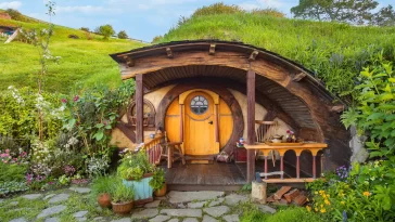 12 Amazing (and Surprisingly Affordable!) Hobbit Hole Airbnbs for the Travel-Loving Adventurer
